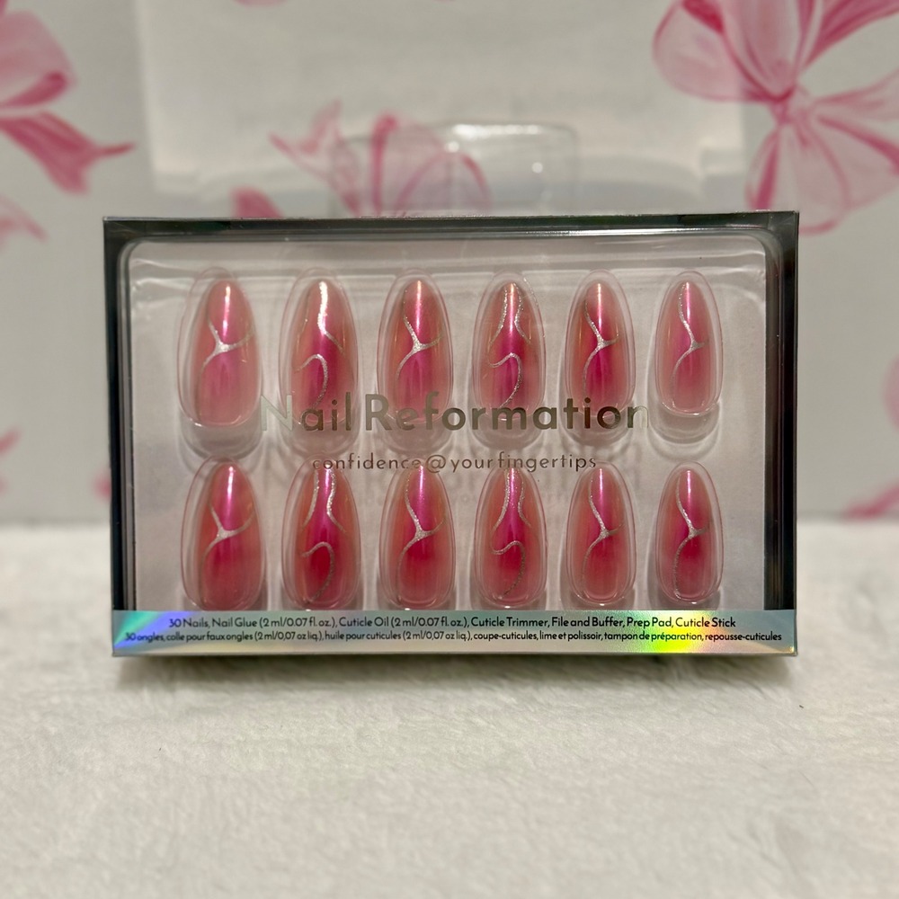 Nail Reformation Almond Press On Nails Pink Chrome Swirl Design 30 Piece‎ Set